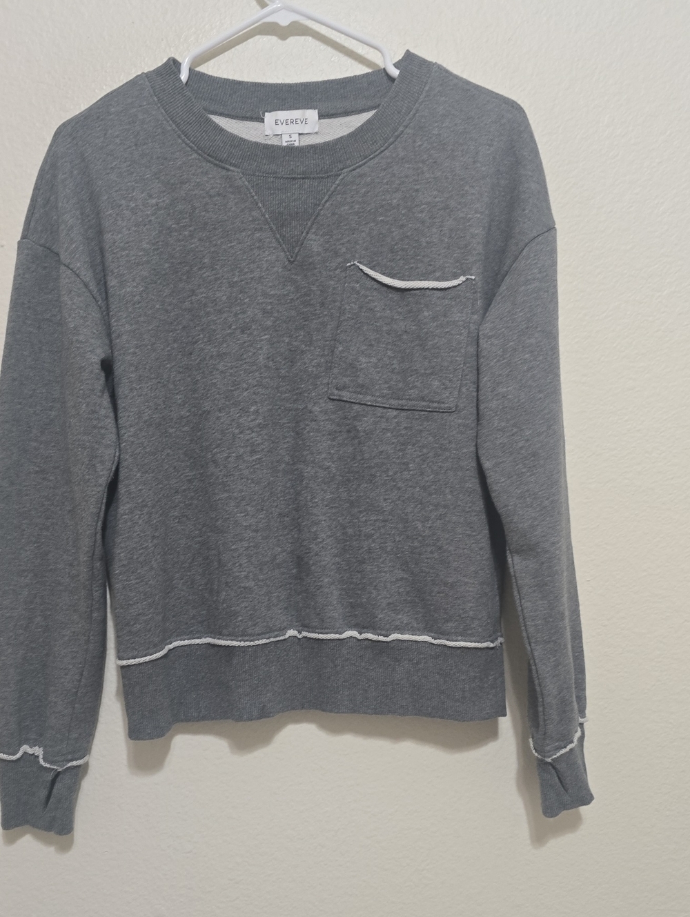 Evereve Women’s Heather Gray Crewneck Sweatshirt with Pocket S